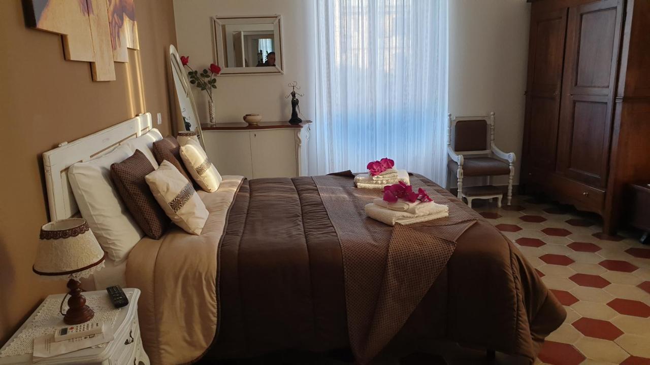 Casa Ferrari Testaccio e Trastevere Wi-Fi free Roma Esterno foto